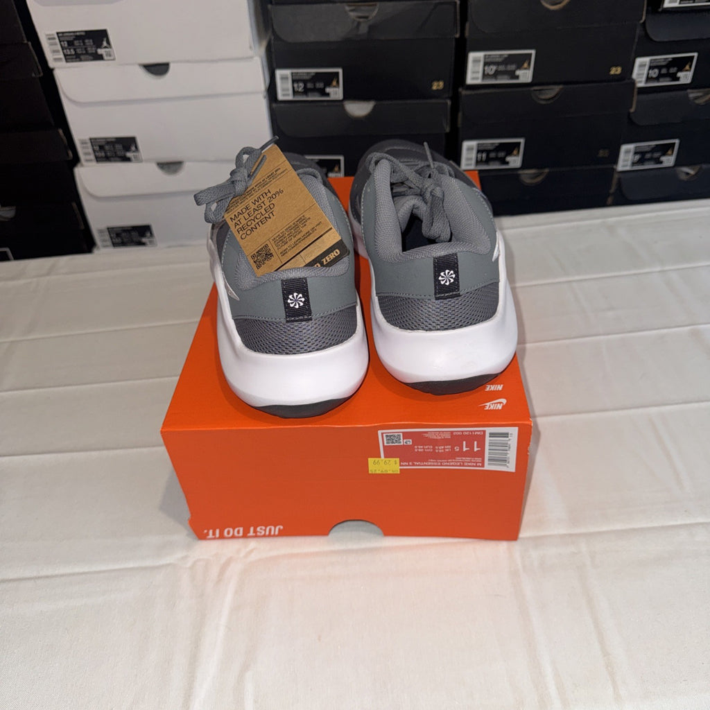 Nike Men's Legend Essential 3 Sneaker Size 11.5 DM1120 002