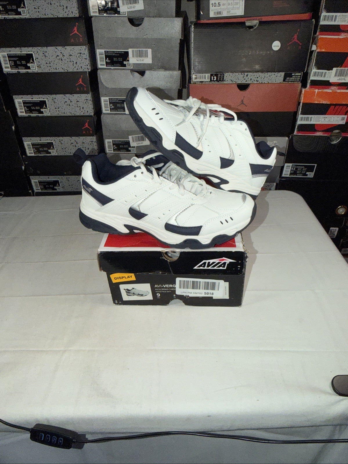 Avia Verge Men's Trainers White Navy Blue Size 9 A1313MWD