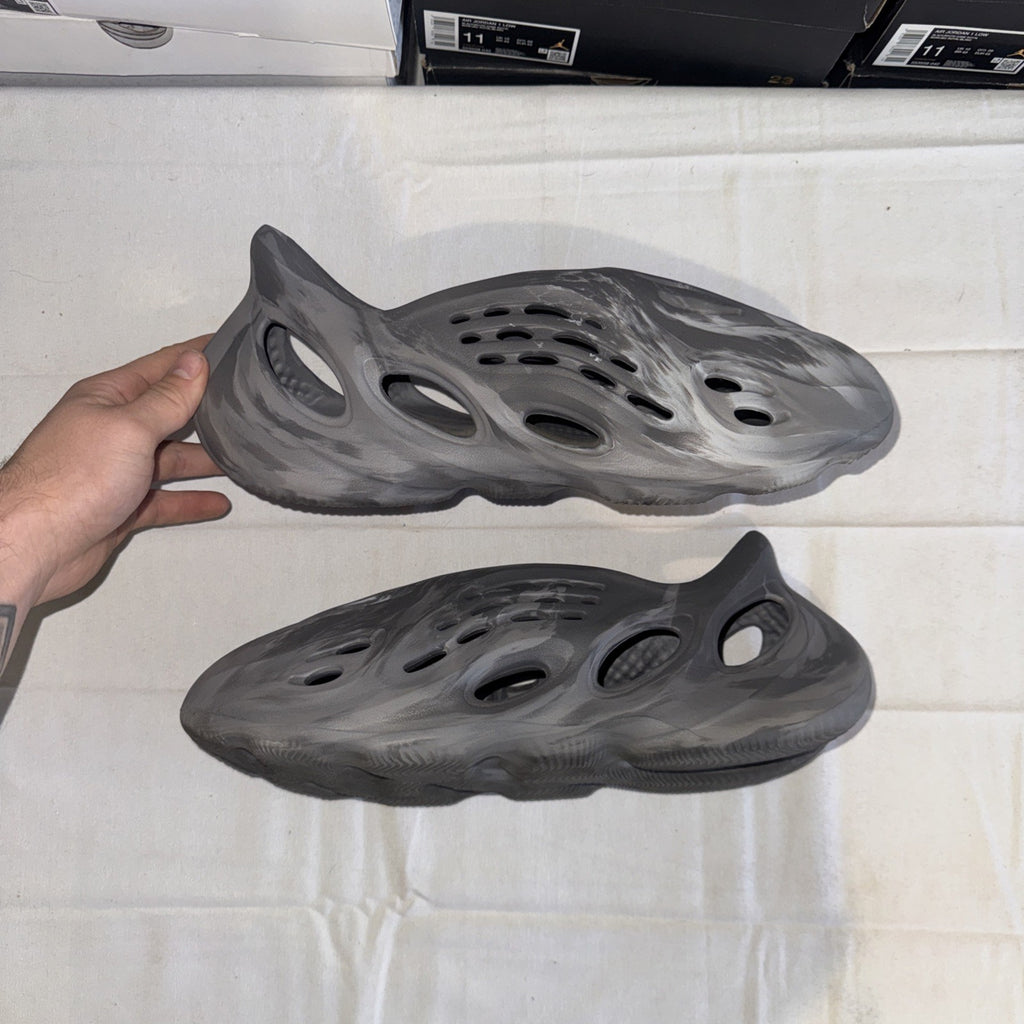 adidas Yeezy Foam RNR Size 13 MX Granite 2023