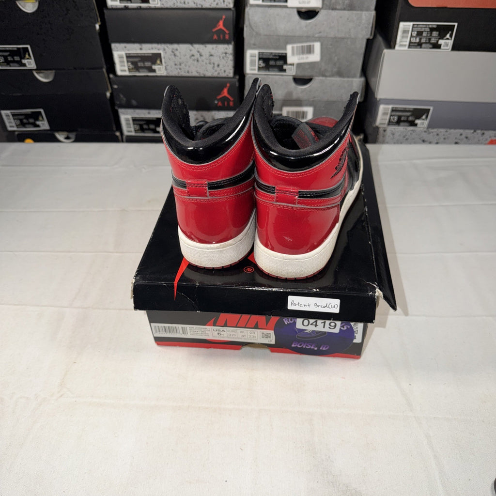 Air Jordan 1 Retro High OG GS Patent Bred Size 5Y 575441-063