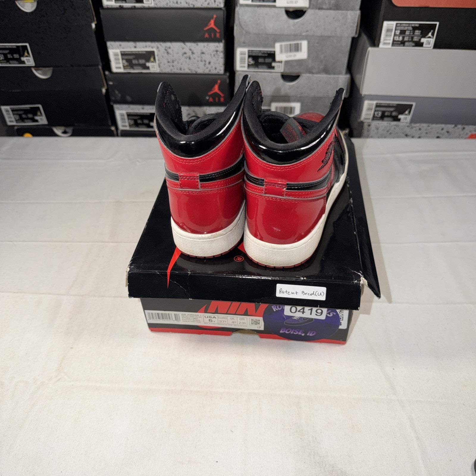 Air Jordan 1 Retro High OG GS Patent Bred Size 5Y 575441-063
