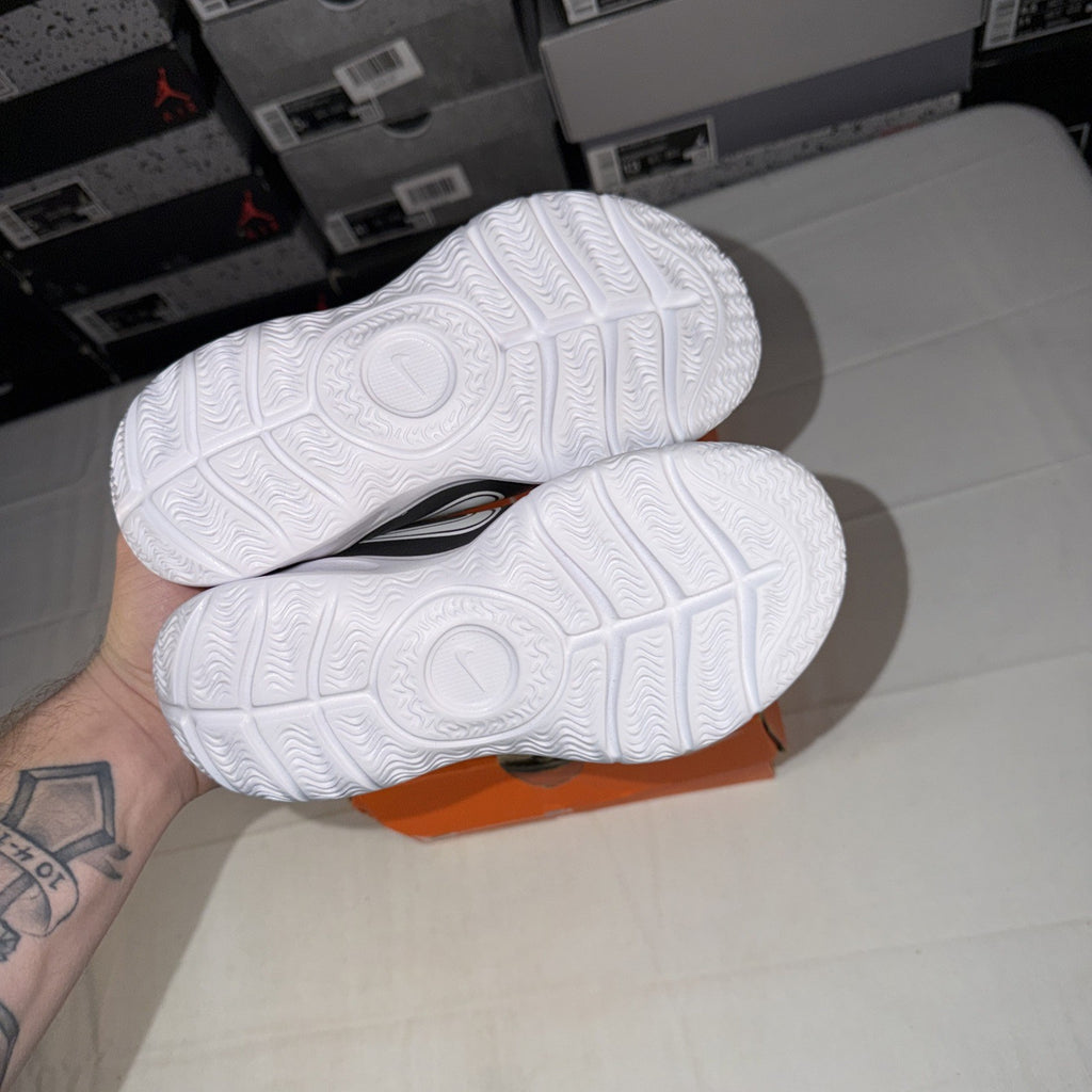 Nike Flex Runner 3 Shoes for Children 1Y UNISEX-FN1294-005