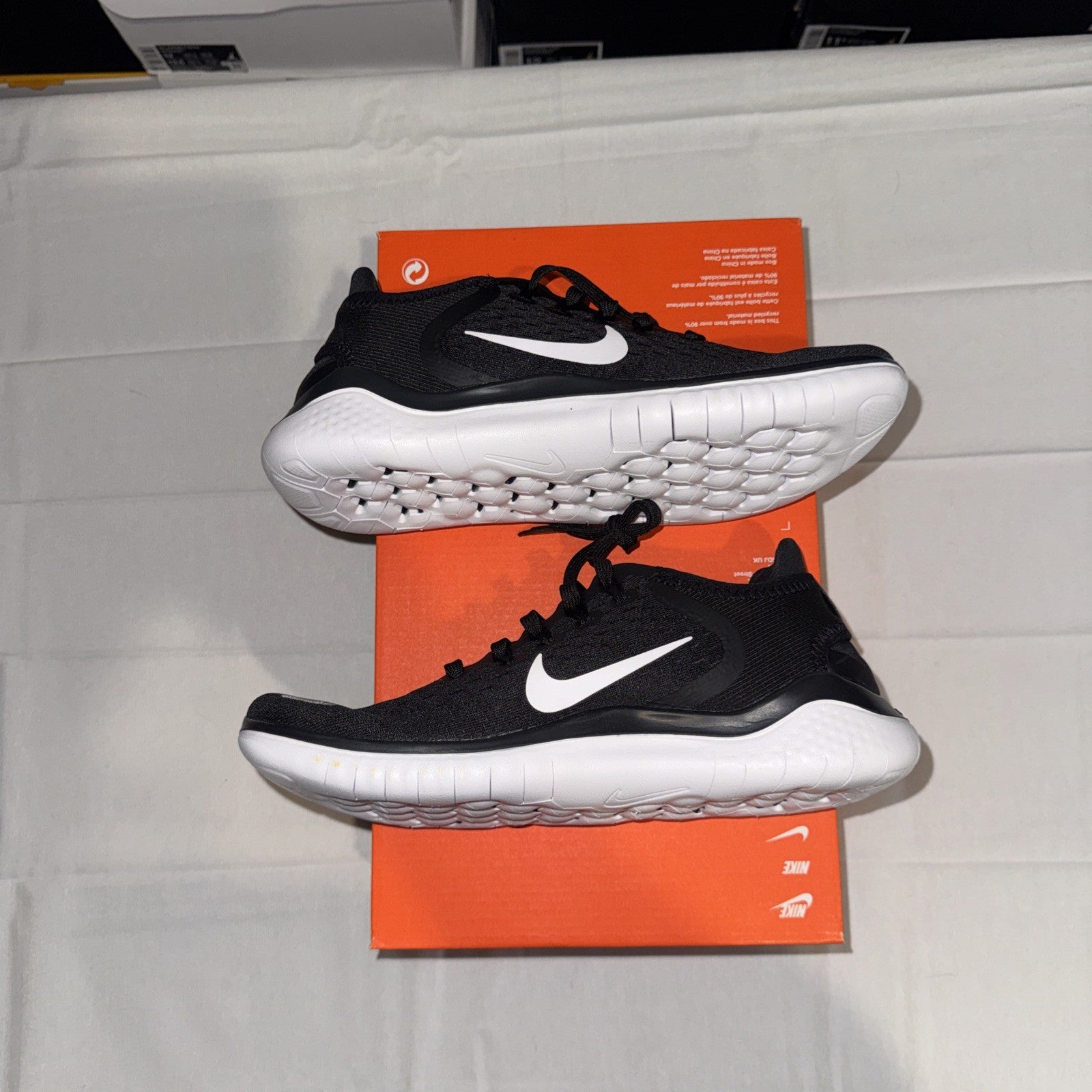 Nike Free RN 2018 Black/White Size 7.5W 942837-001