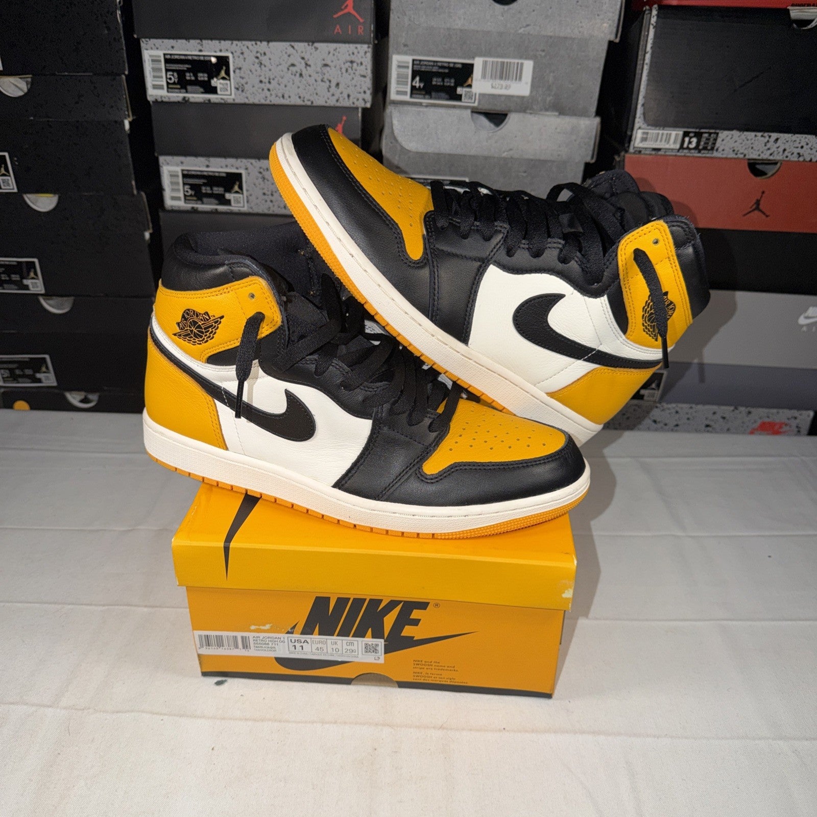 2022 Nike Air Jordan 1 Retro High OG "Taxi" Size 11 555088-711