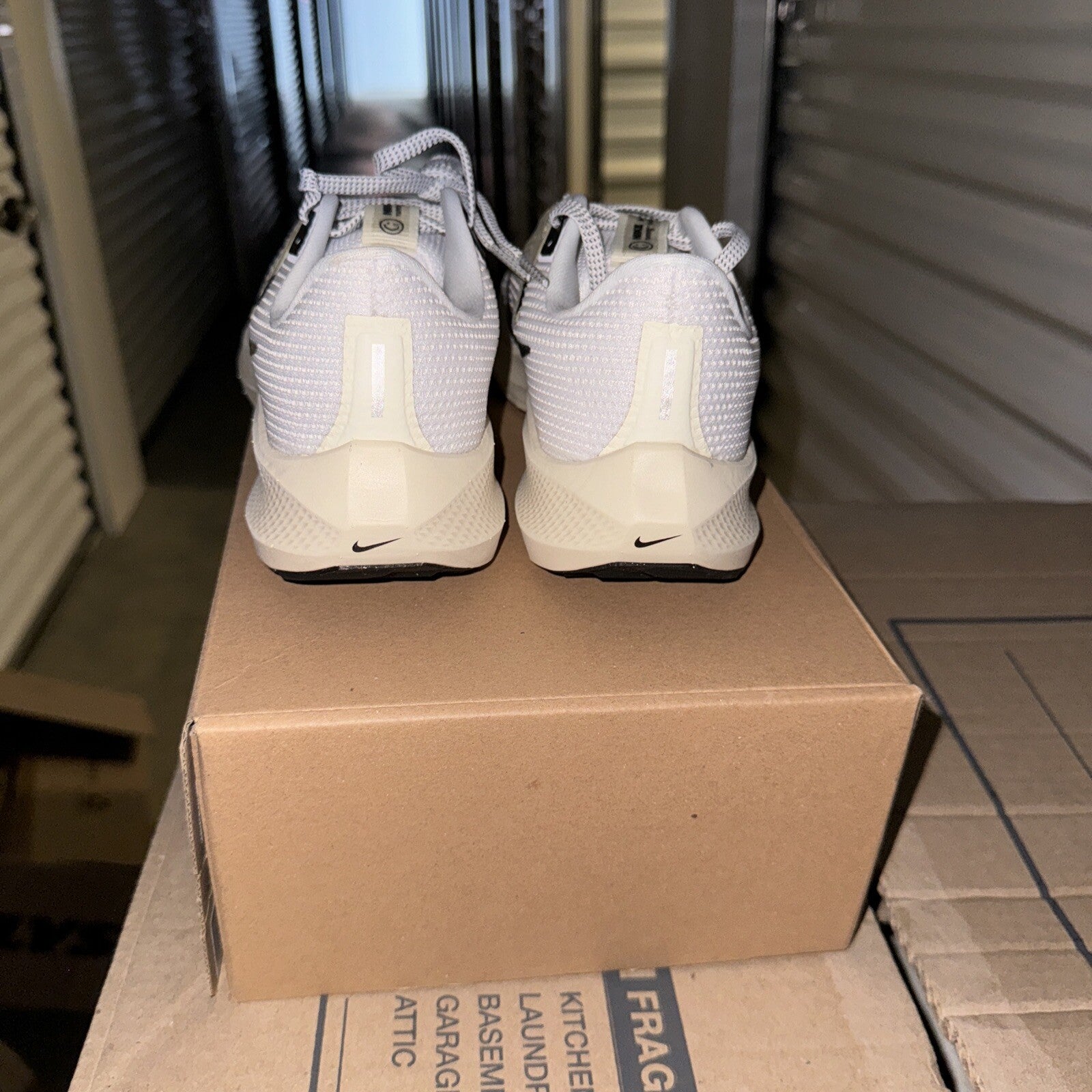 Size 8.5 - Nike Air Zoom Pegasus 40 White Coconut Milk W