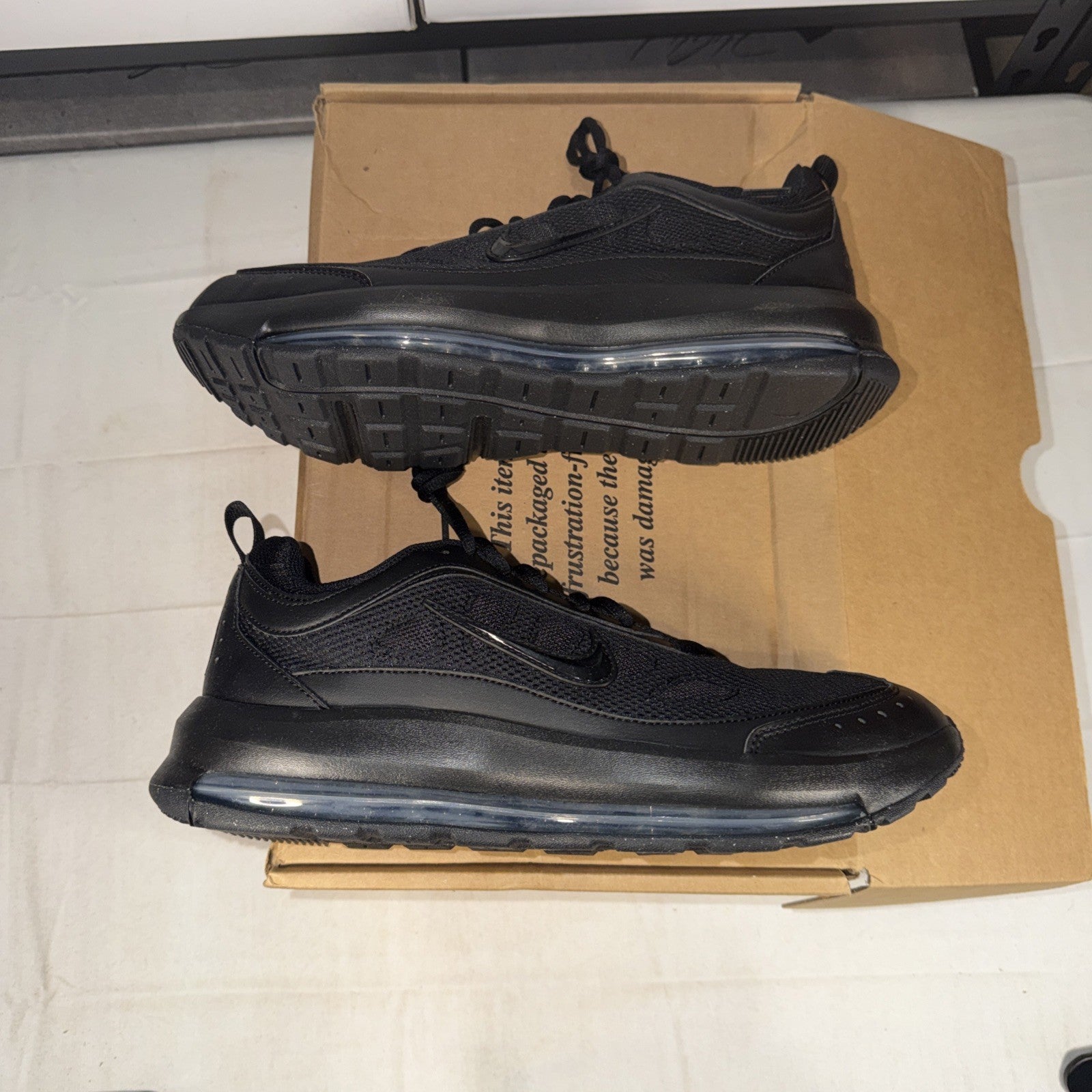 Nike Air Max AP CU4826-001 Men's Size 10.5 Sneakers