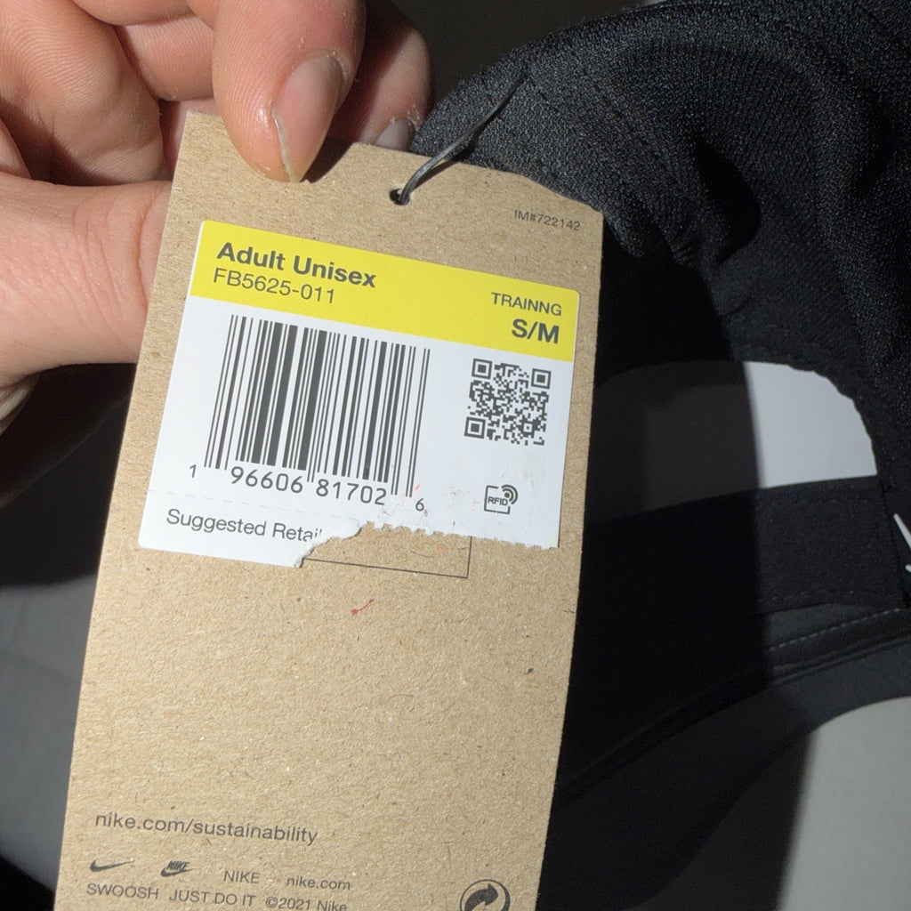 NWT Nike Dri-Fit Club Cap Adult Size S/M Black Hat Golf Running 0050-0053