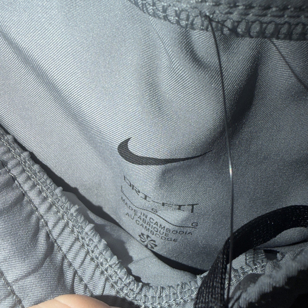 NWOT Nike Dri-FIT Challenger Mens Sz L Woven Running Pants Smoke Grey 0115-0116