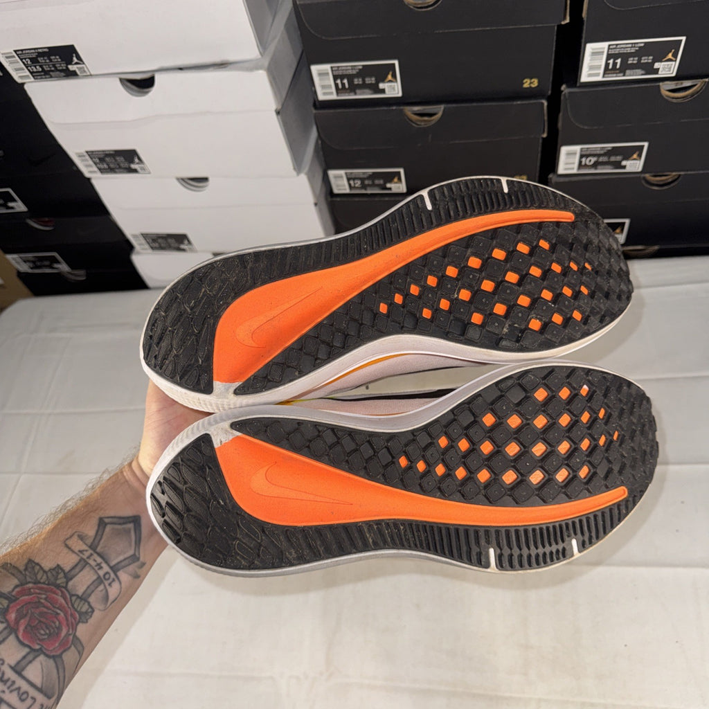 Nike Winflo 10 Men's Size 11.5 White Volt Laser Orange DV4022 101