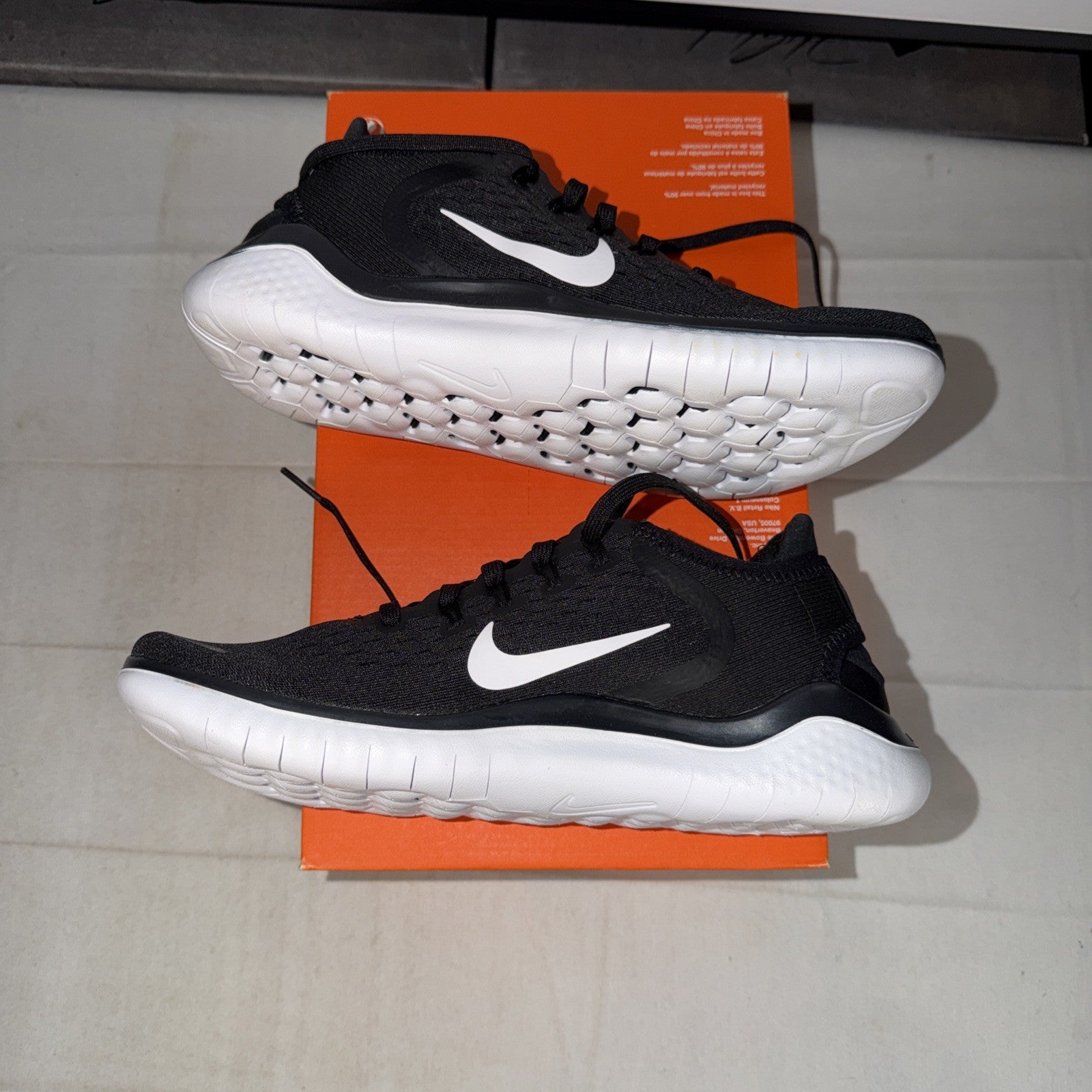 Size 8.5 - Nike Free RN 2018 Black W