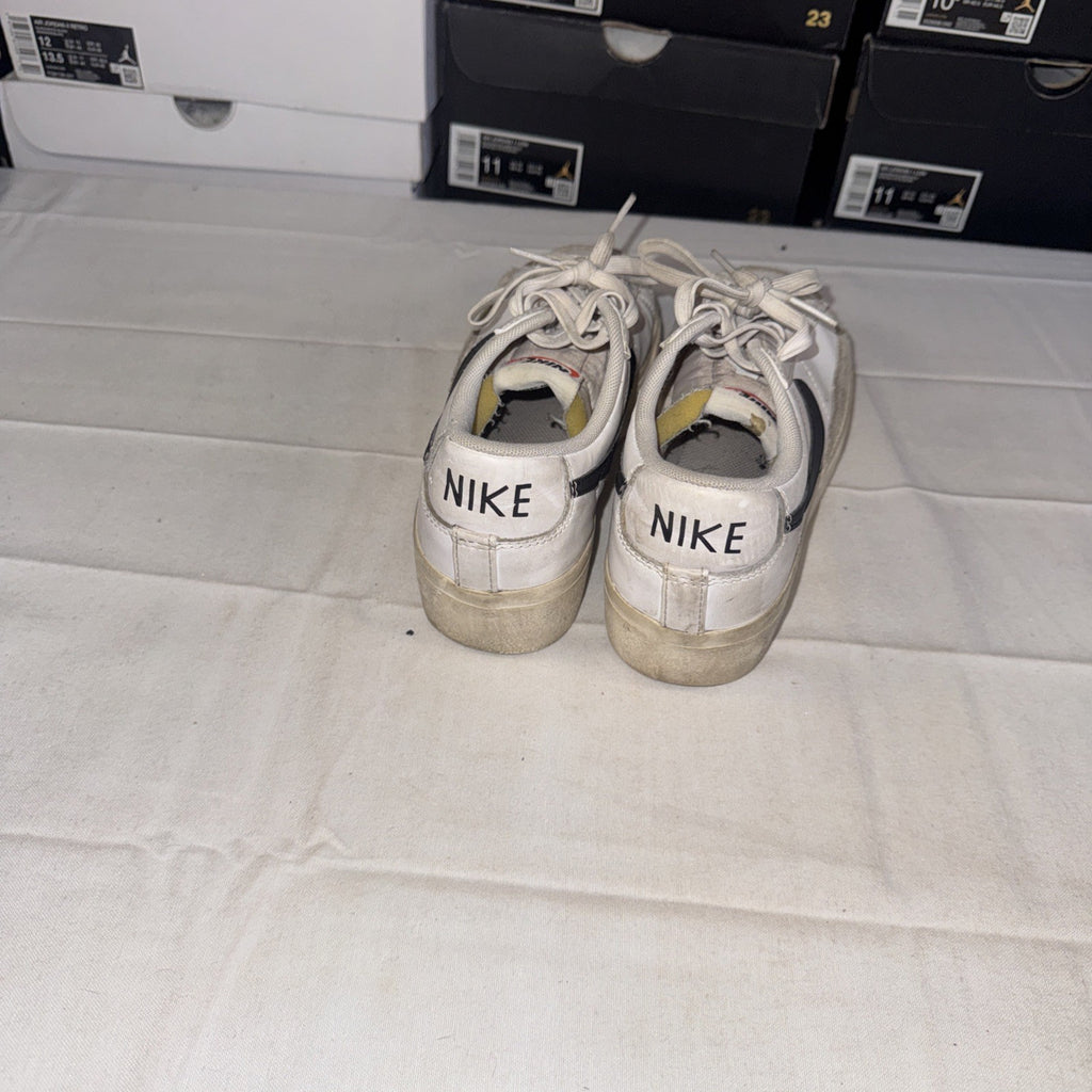 Nike Women's Blazer Low Platform DJ0292-101 Size 7