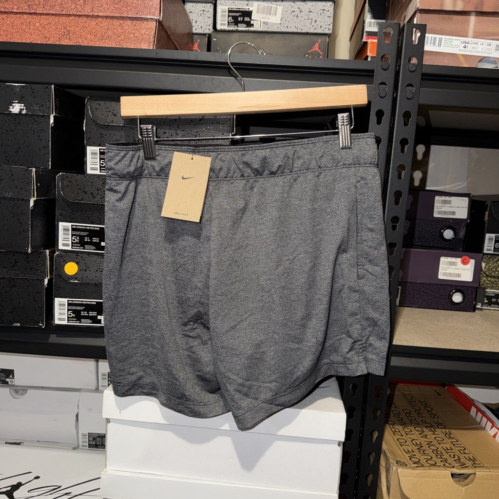 Nike Shorts Dri-FIT Attack, Womens Size M Training Running Short Grey 0191-0201