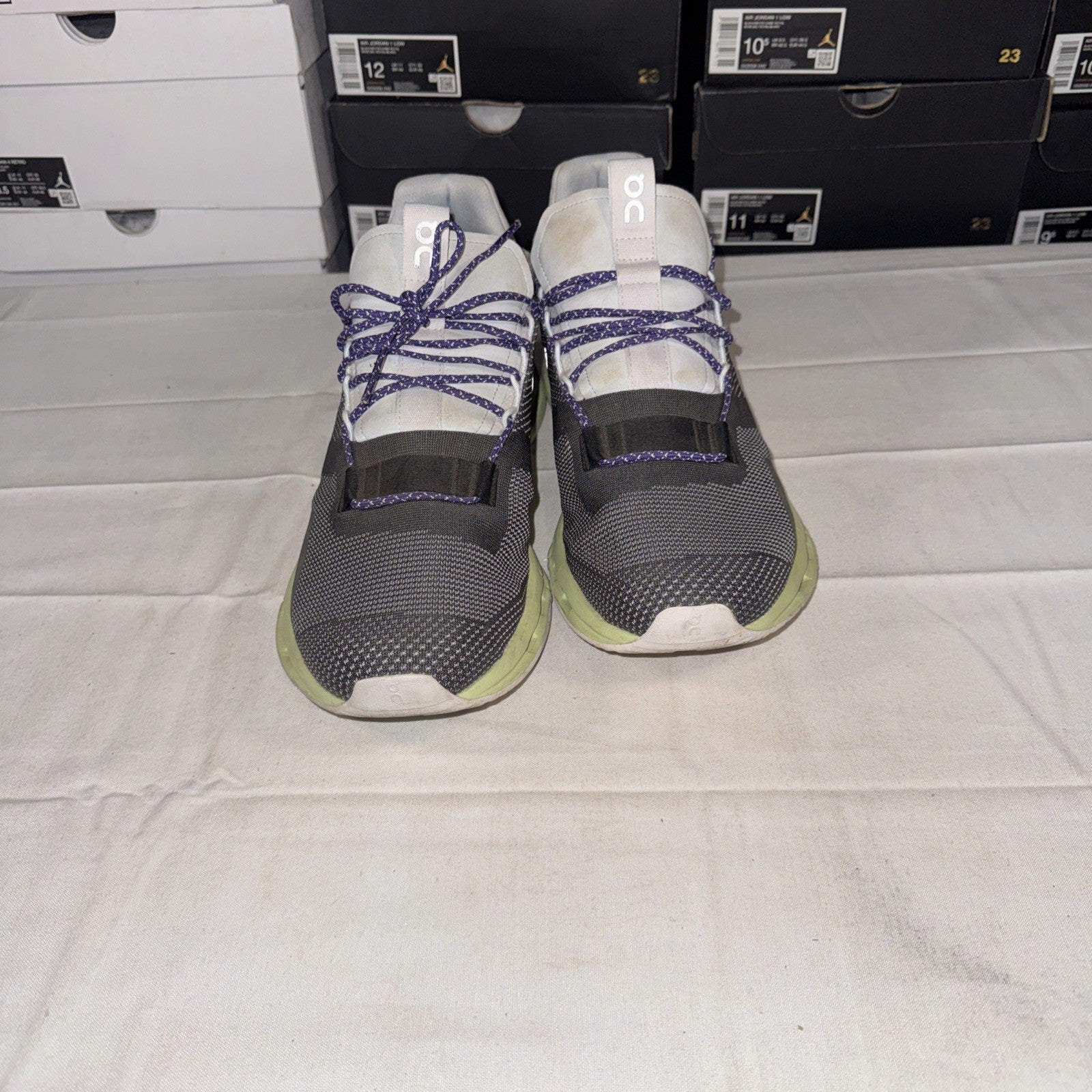 On Cloud Sneaker 26.98389 Size 11