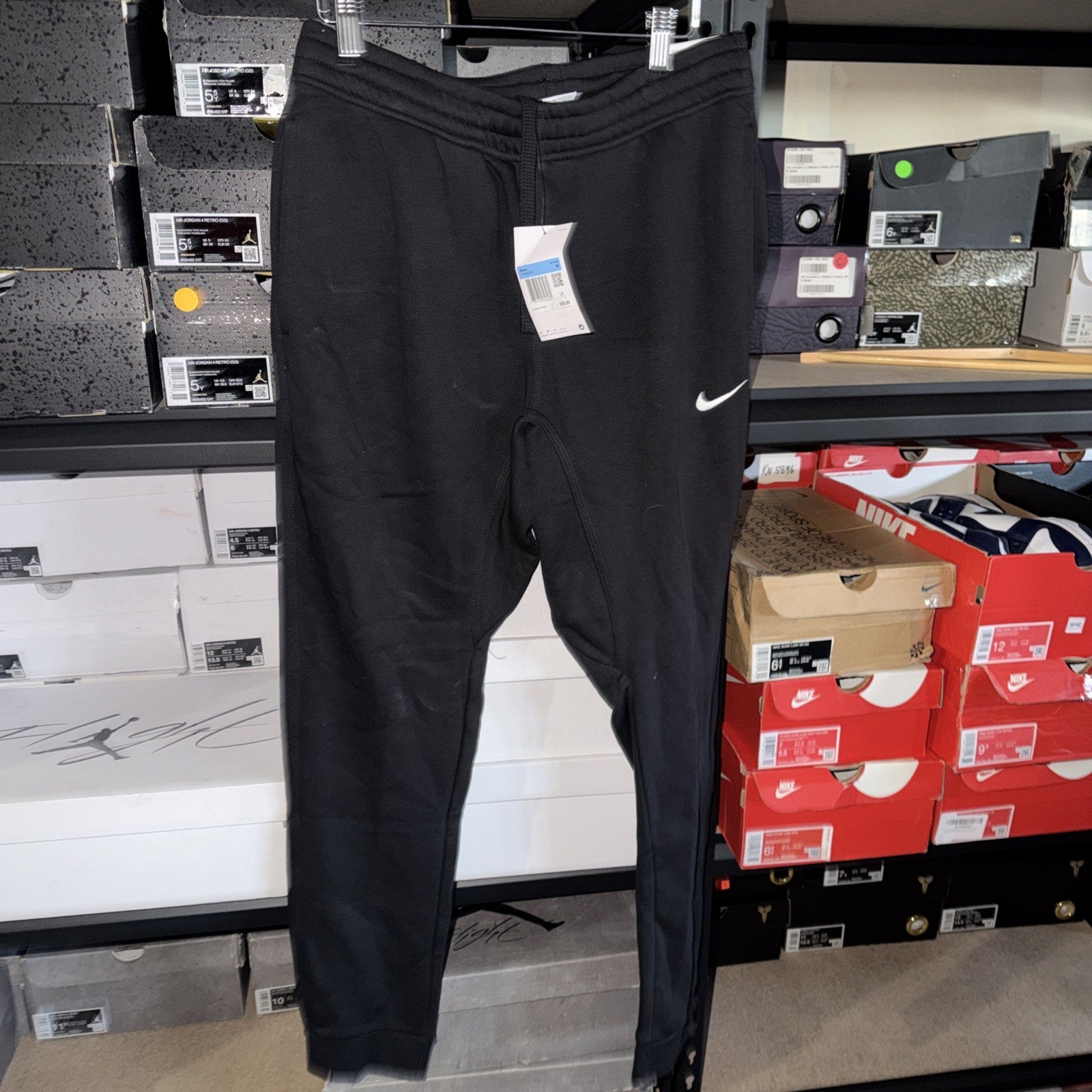 Nike Sportswear Fleece Joggers Sweatpants Size M Black Tapered 0135-0136