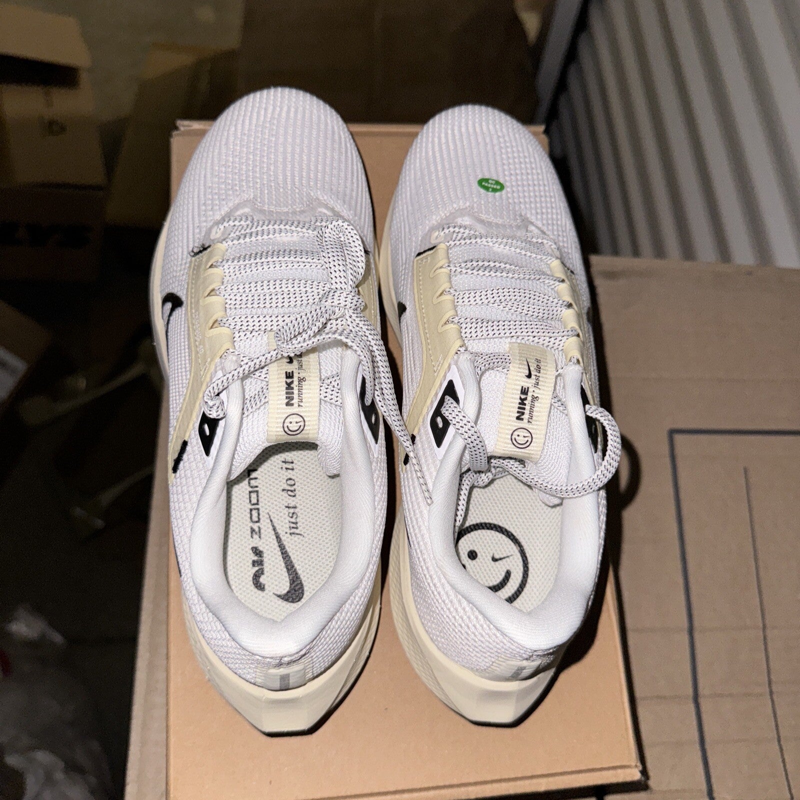 Size 8.5 - Nike Air Zoom Pegasus 40 White Coconut Milk W