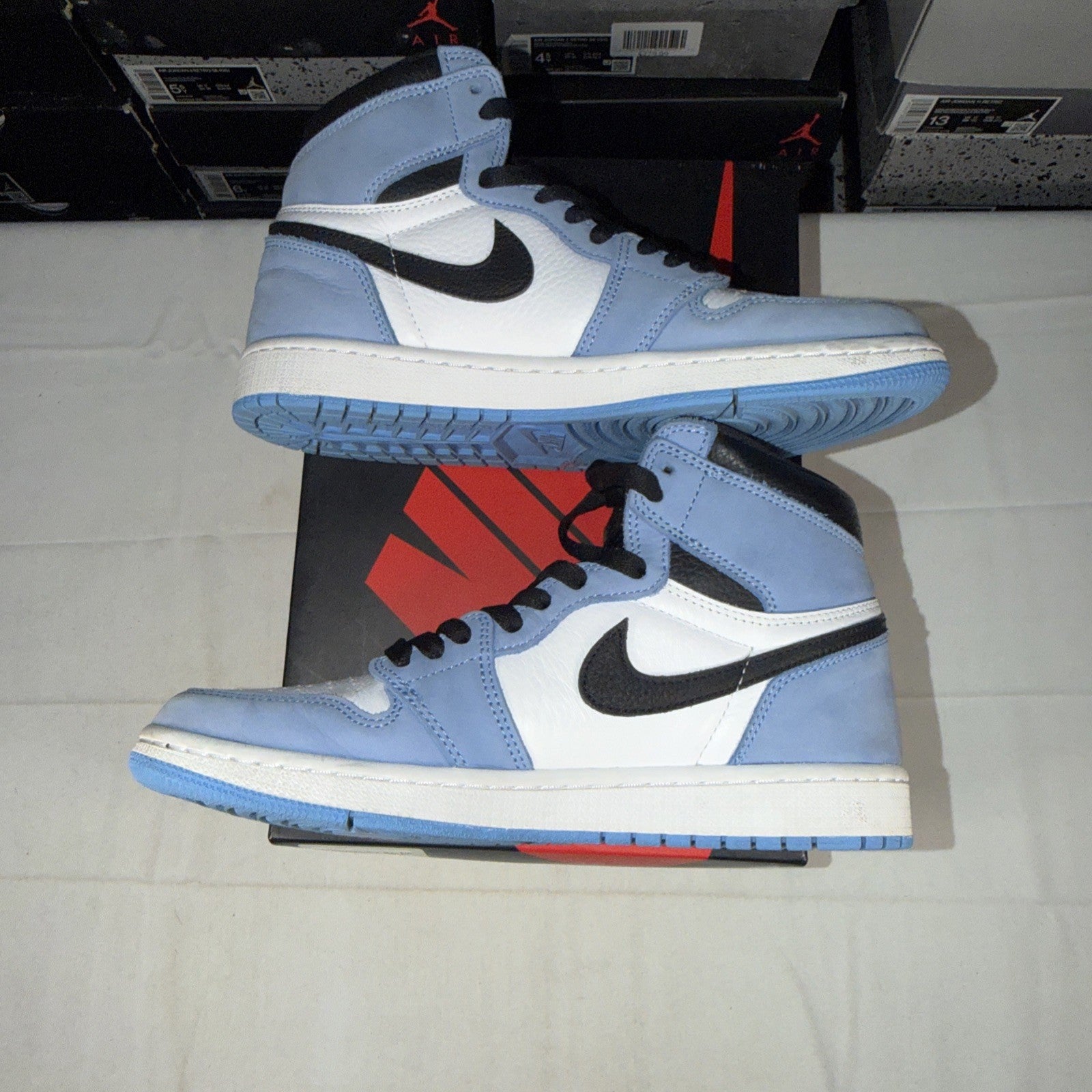 Size 8.5 - Jordan 1 Retro OG High University Blue