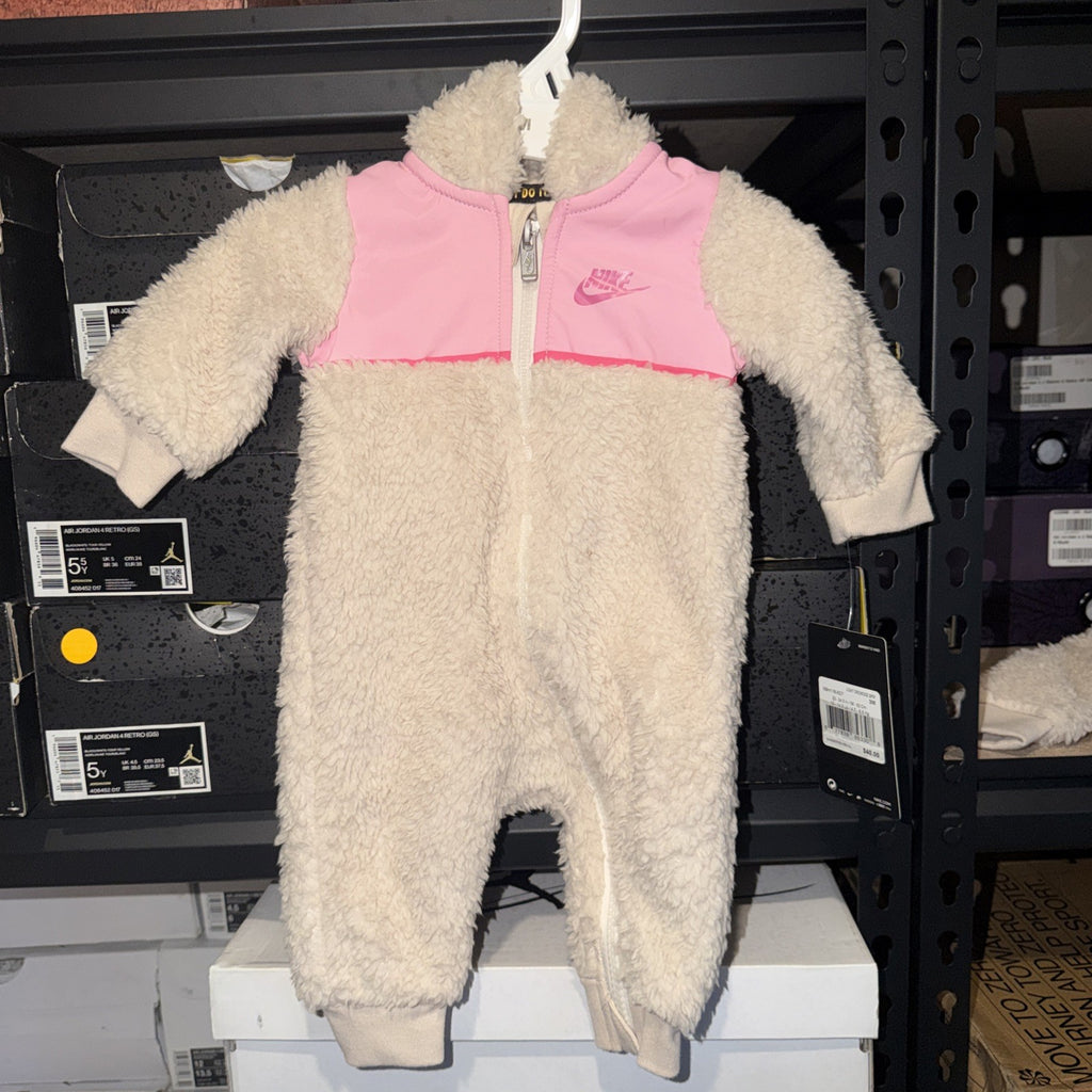 Nike Toddler Fuzzy Suit Light Orewood Brown Pink 3 Months  NWT 0099-0101