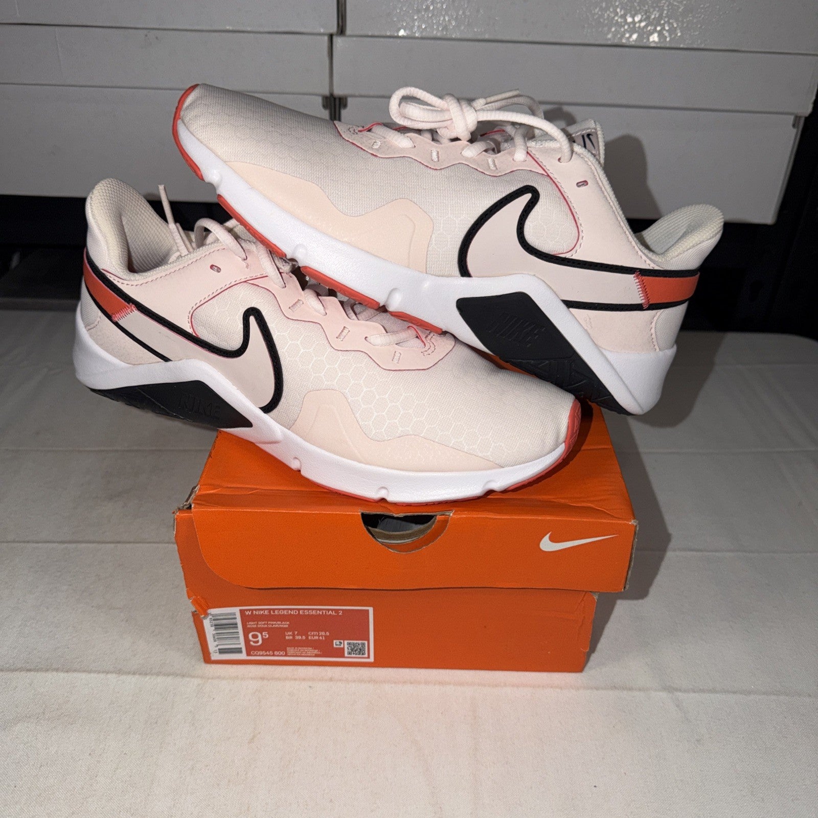 Nike Legend Essential 2 Women's Shoes, Size 9.5 Pink White CQ9545-600