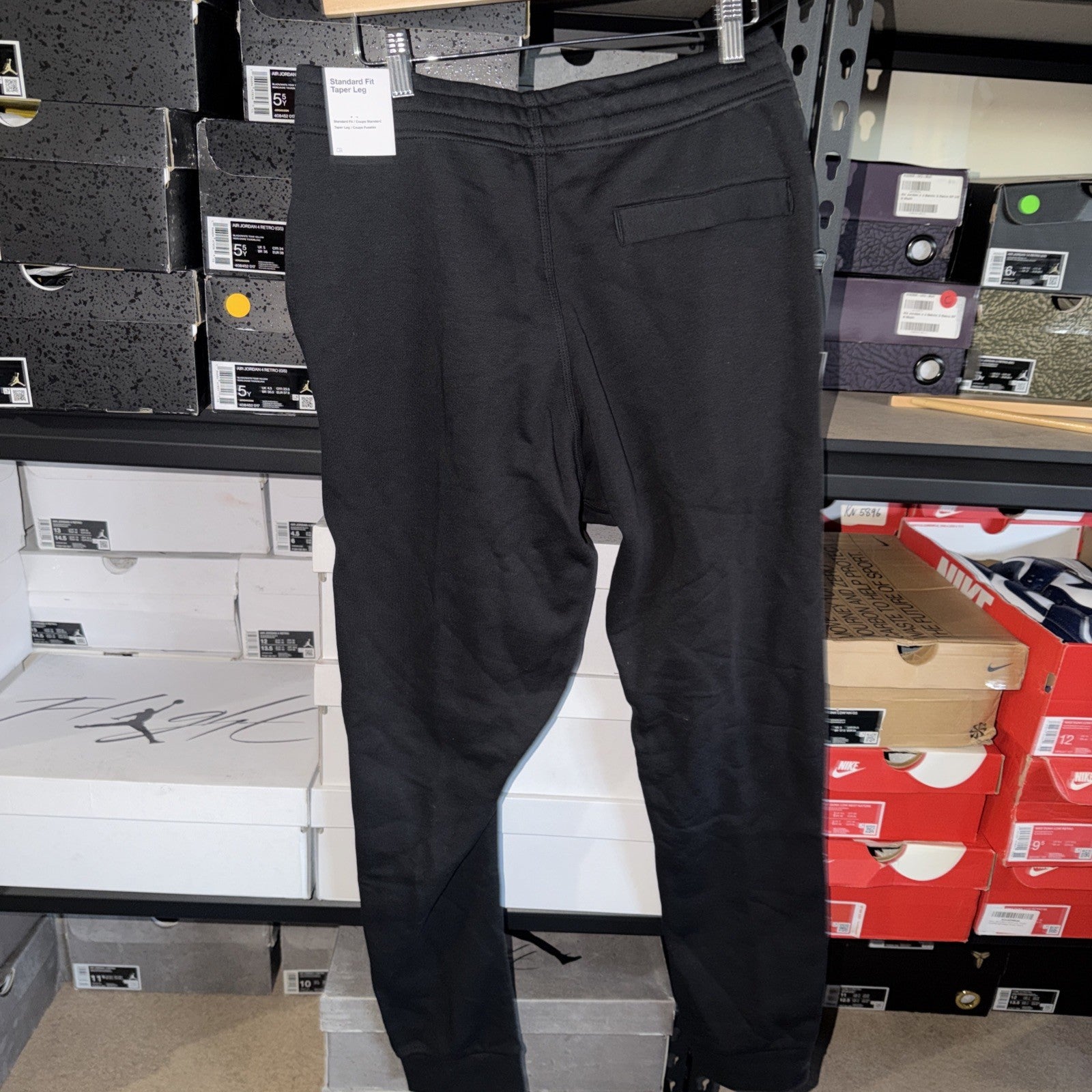Nike Sportswear Fleece Joggers Sweatpants Size M Black Tapered 0135-0136