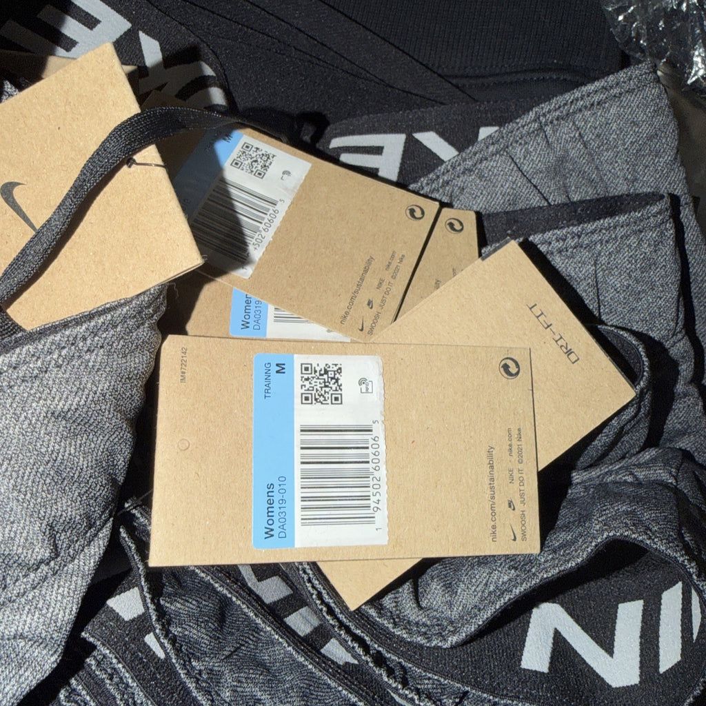 Nike Shorts Dri-FIT Attack, Womens Size M Training Running Short Grey 0191-0201