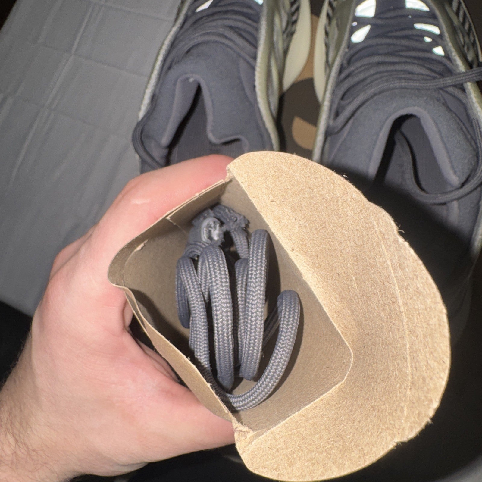 adidas Yeezy 700 V3 ID1674 Fade Salt Size 13