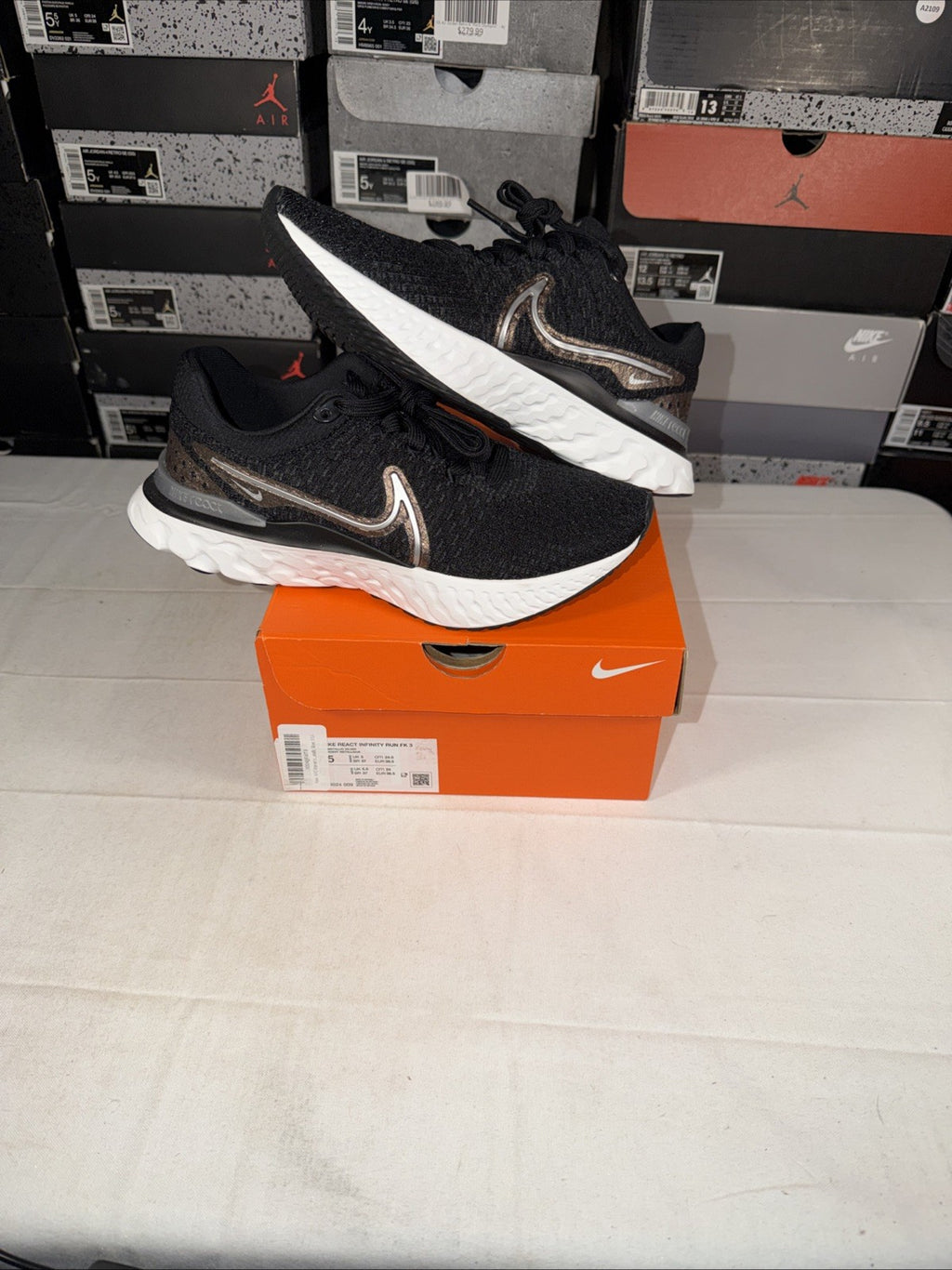 WMNS React Infinity Run Flyknit 3 Black Metallic Copper DD3024-009, Size 7.5