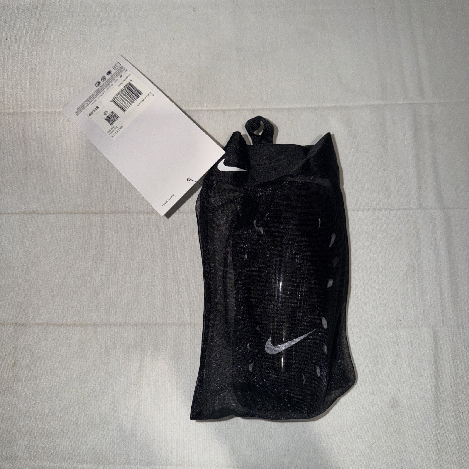 Nike J Guard Shinguards Adult (Size-Large) Color-Black 0268