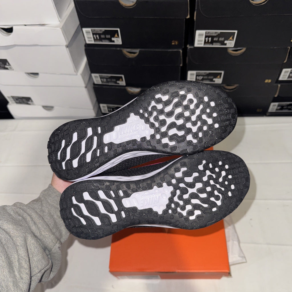 Nike Revolution 6 Black Hyper Pink Running Shoes Size 3Y, DD1095-007