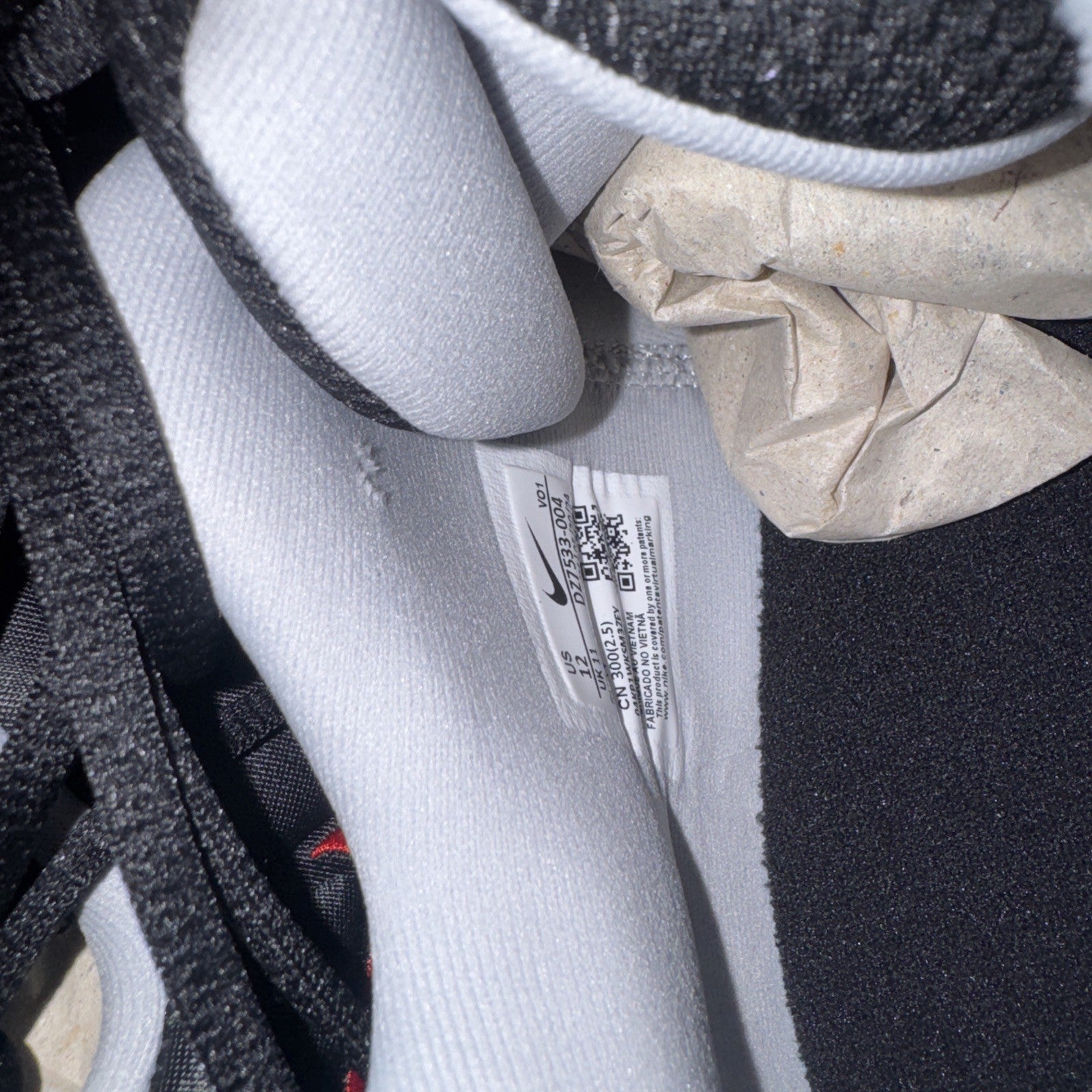 Nike Giannis Immortality 3 Sneakers Black/University Red, Size 12, DZ7533-004