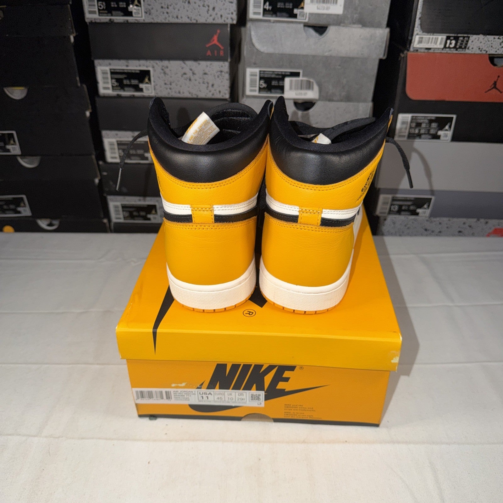 2022 Nike Air Jordan 1 Retro High OG "Taxi" Size 11 555088-711