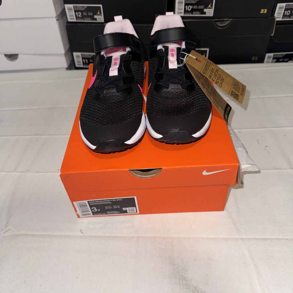 Nike Revolution 6 Black Hyper Pink Running Shoes Size 3Y, DD1095-007