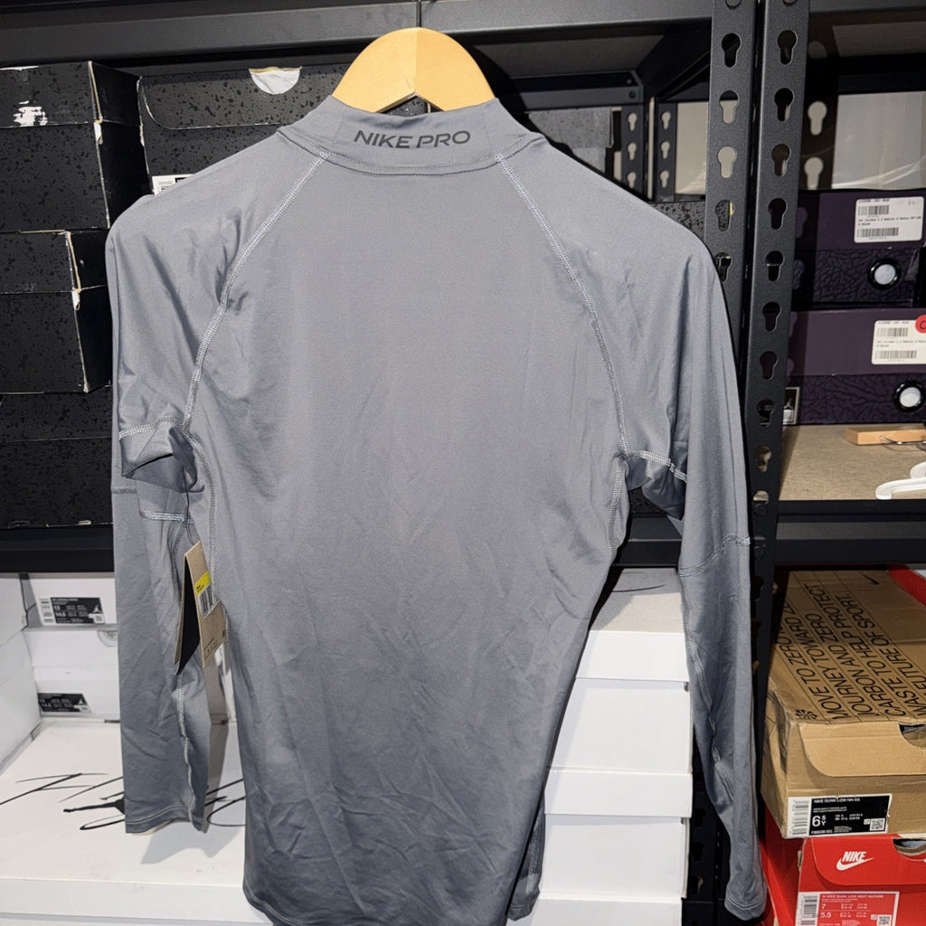 Nike Men's Pro Dri-FIT Warm Mock Neck Long Sleeve Shirt Smoke Grey S 0112