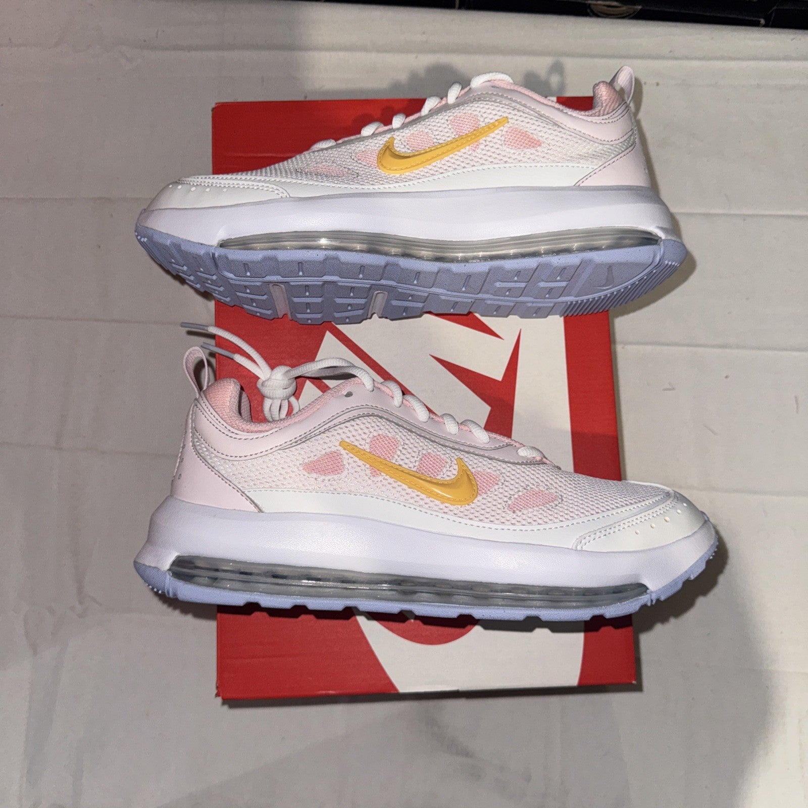 Nike Air Max AP Women's US 9.5 CU4870-108 Topaz Gold Bloom Top