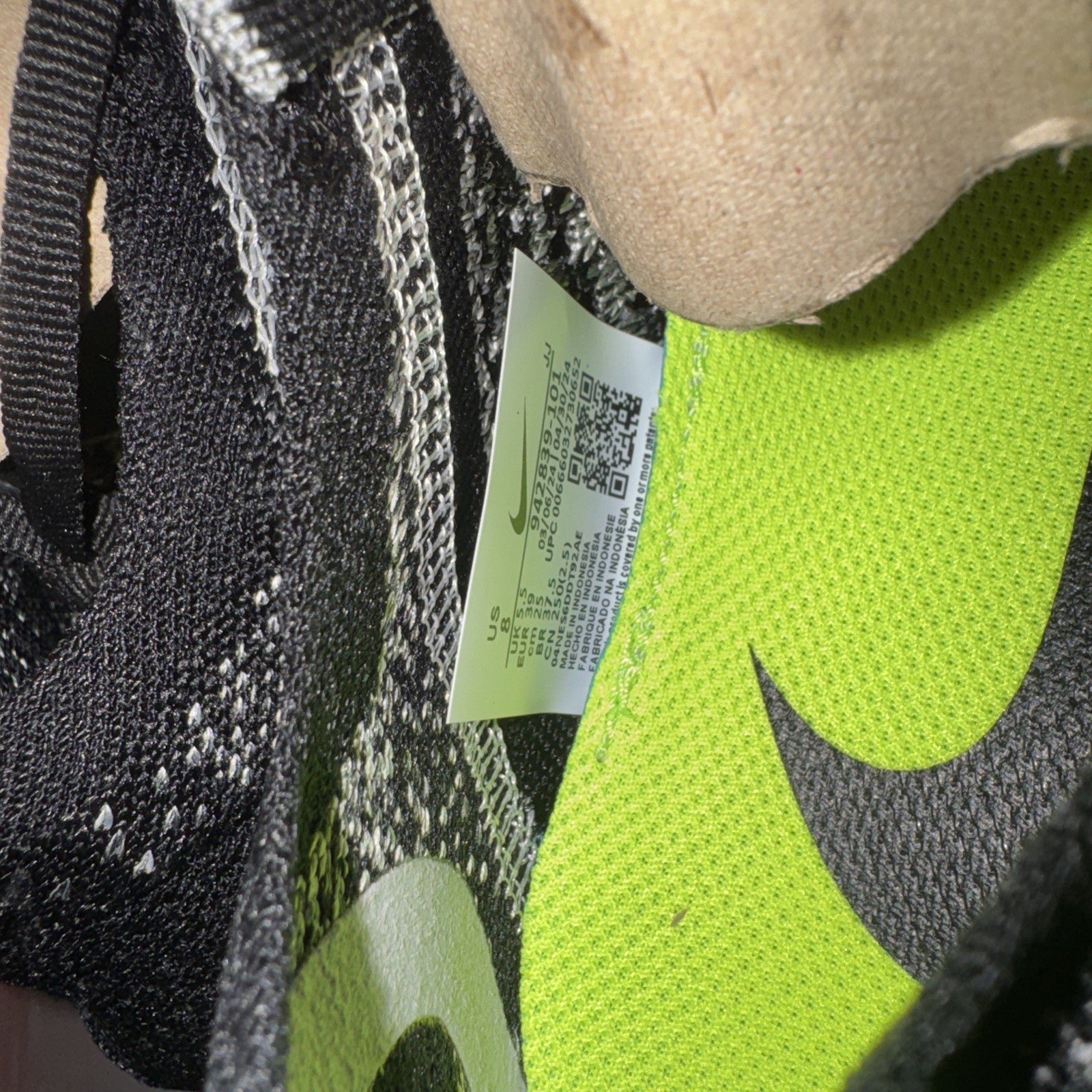 Nike Free RN Flyknit Women's Running Shoes Size 8 942839-101