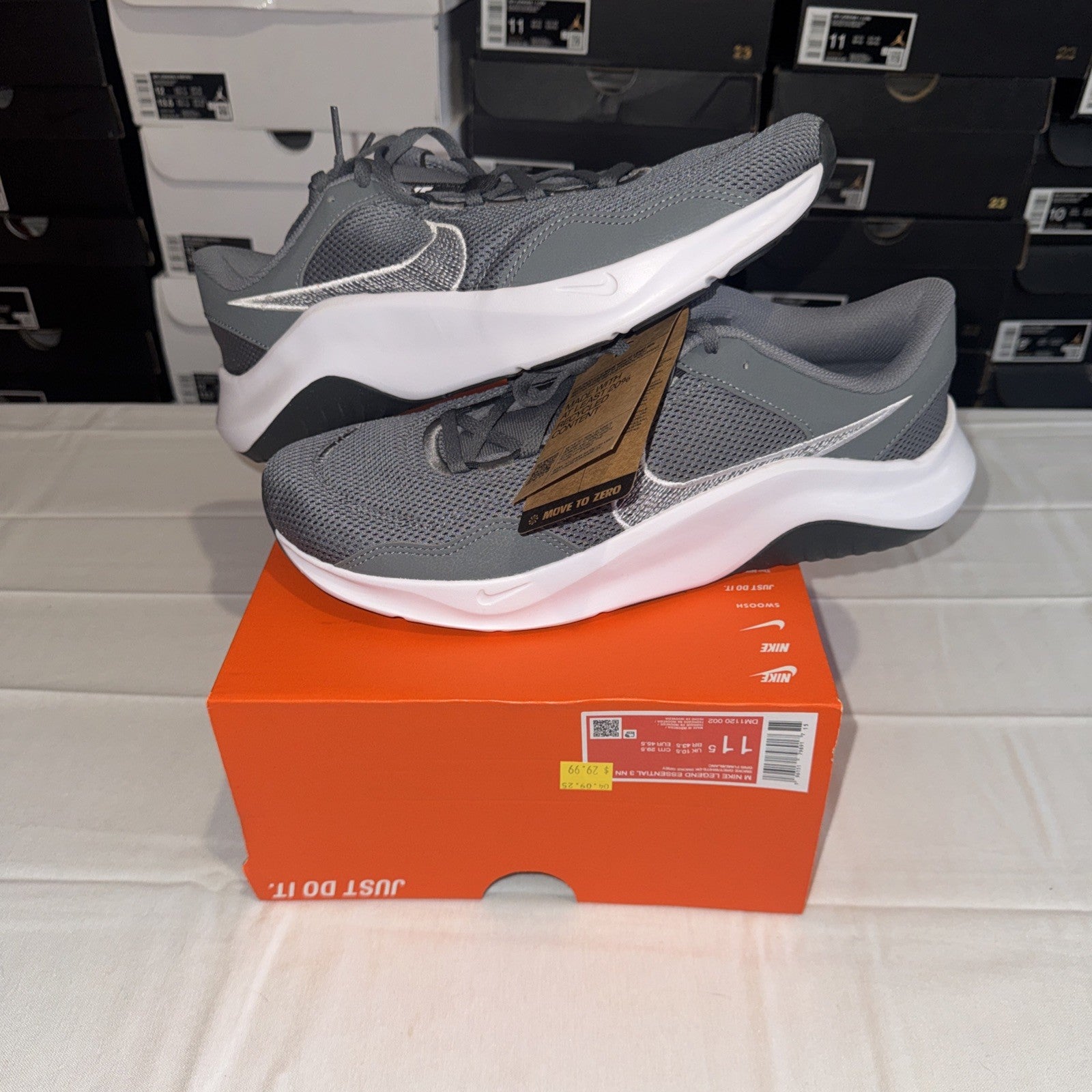 Nike Men's Legend Essential 3 Sneaker Size 11.5 DM1120 002