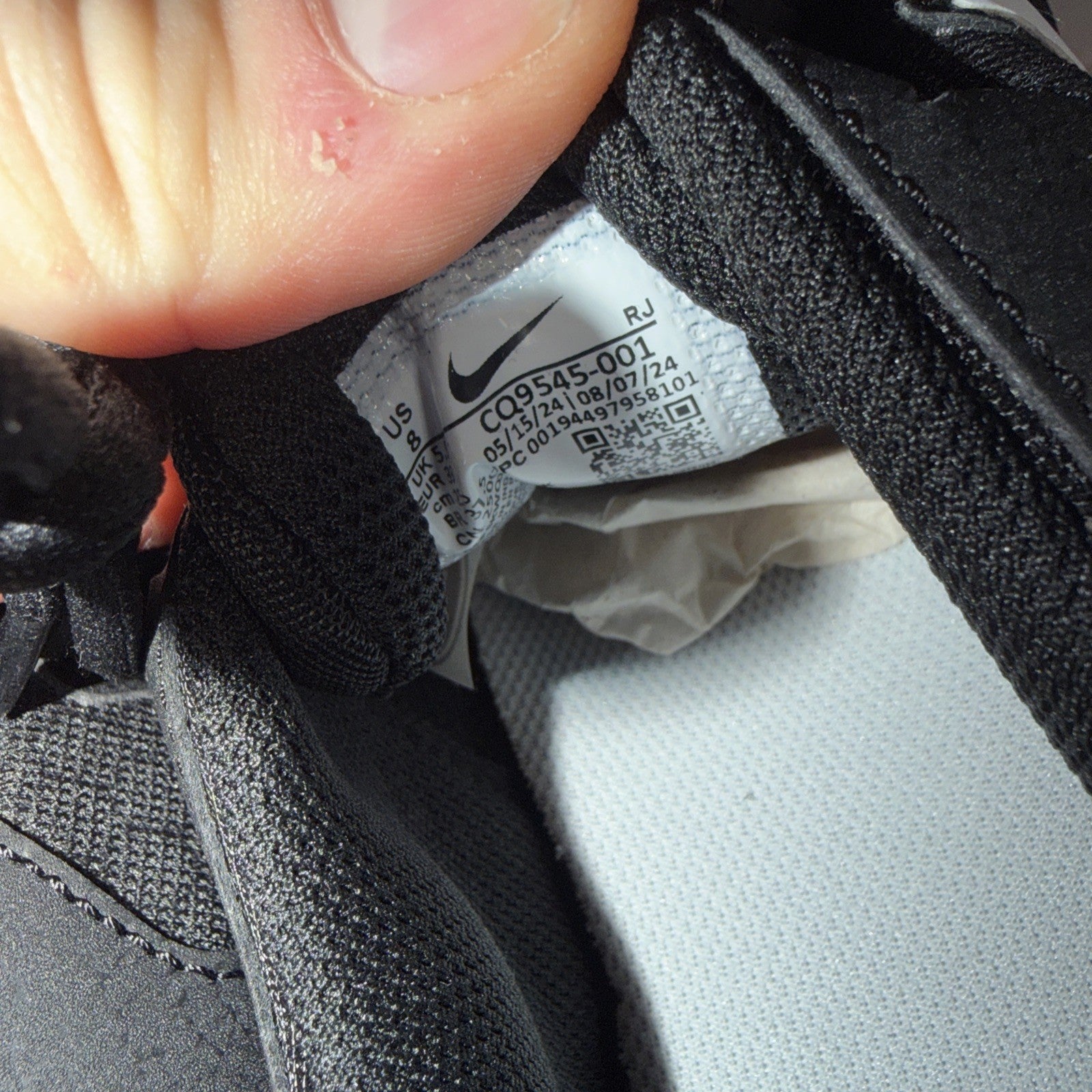 Nike Legend Essential 2 Women's Running Trainer Size 8.5 CQ9545-001