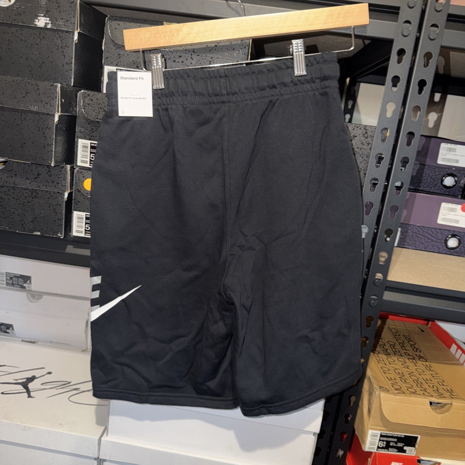 NIKE Sportswear Club Fleece Shorts Boys Youth XL Black Logo CK0509-010 0096