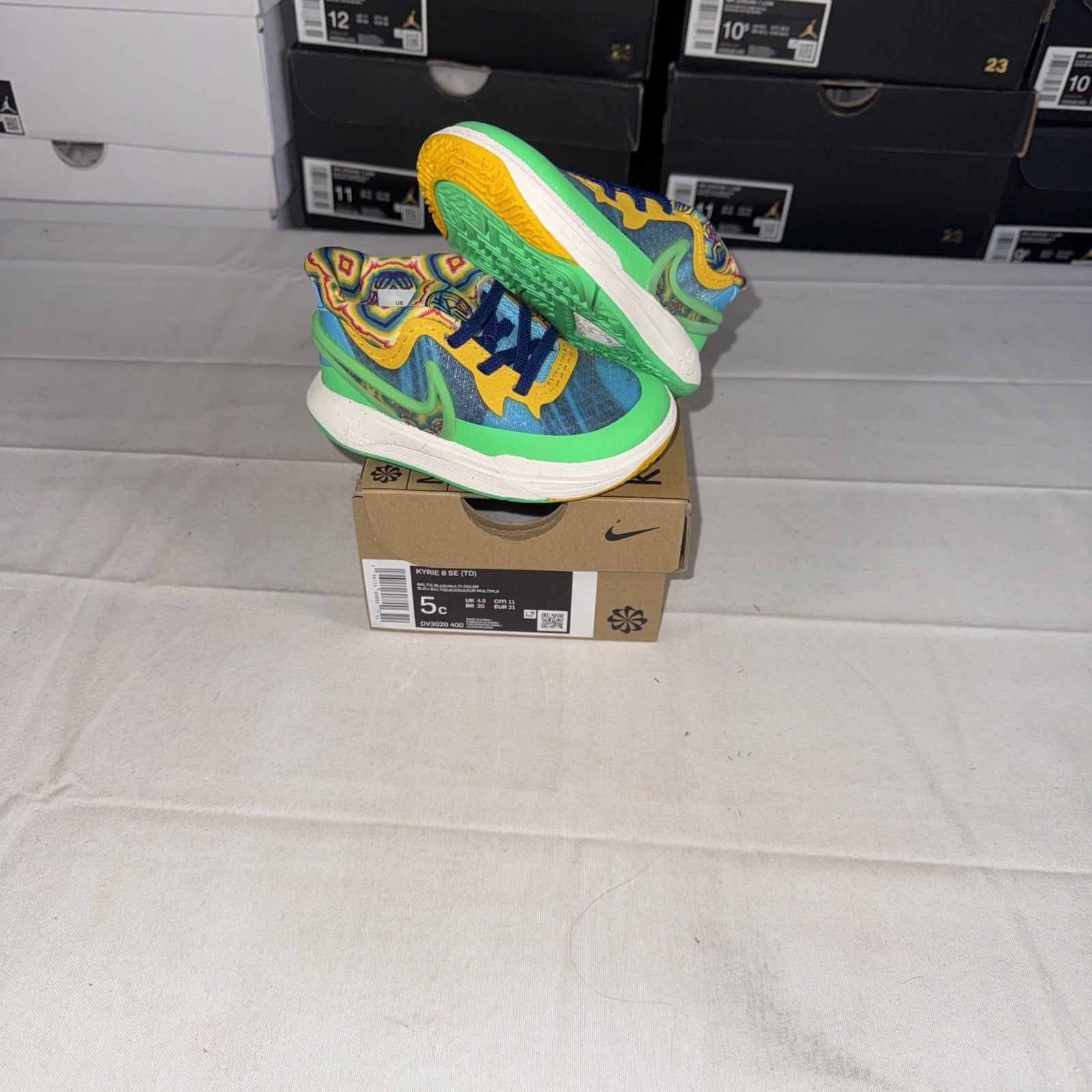 Nike Shoes Boy Size 5c Todder Kyrie 8 SE TD Baltic Blue Green Basketball sneaker