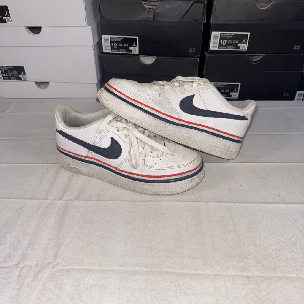 Nike Air Force 1 LV8 Shoes White/Obsidian/Habanero Red Size 5.5Y CW0984-100