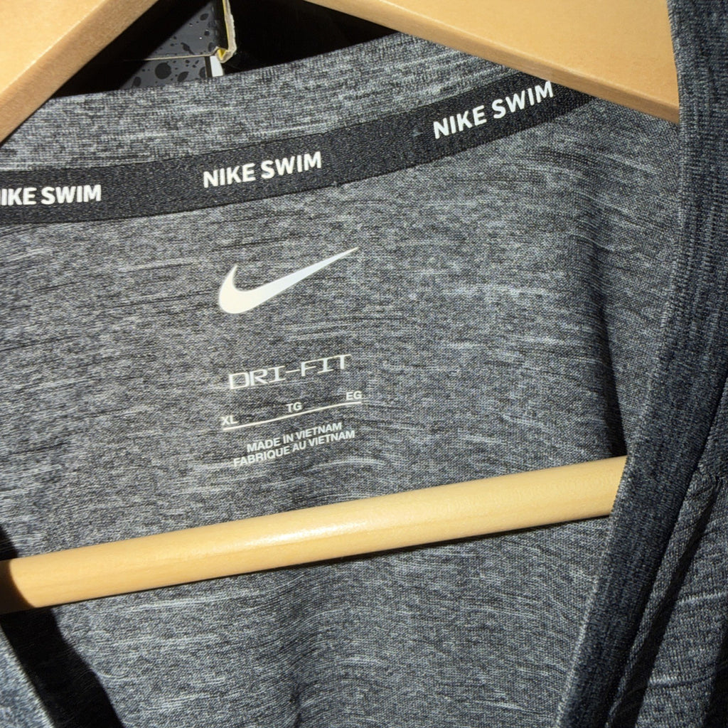 Nike Men Hydroguard Long Sleeve Swim T-Shirt Black NESSA590-001 Size XL 0113