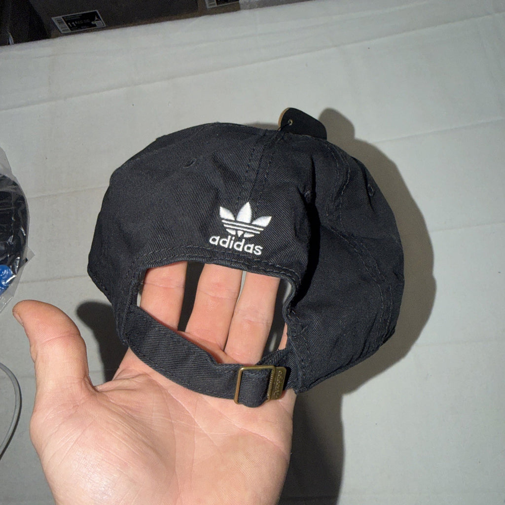 adidas Originals 975950 Strapback Relaxed Adjustable Cap Black 0240-0249