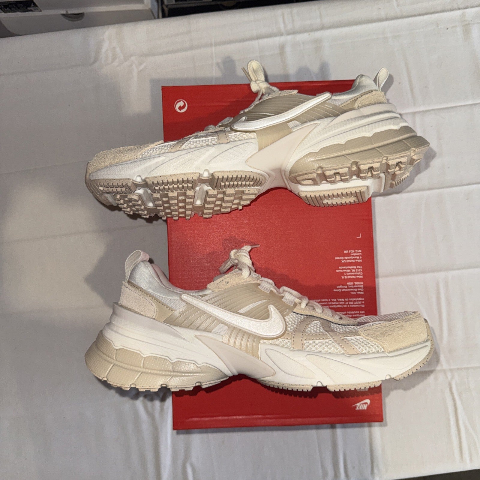 Nike V2K Run SE Women's HV3917 Size 9.5 Mens Size 8