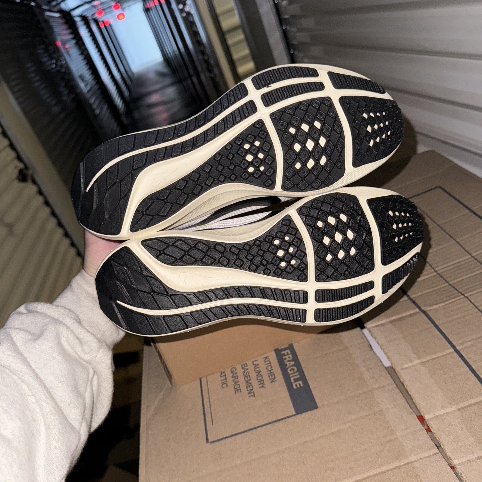 Size 8.5 - Nike Air Zoom Pegasus 40 White Coconut Milk W