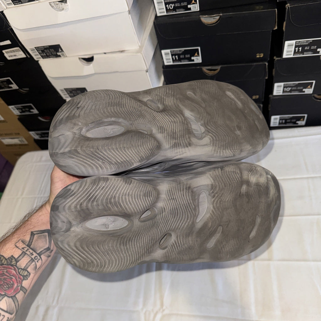 adidas Yeezy Foam RNR Size 13 MX Granite 2023