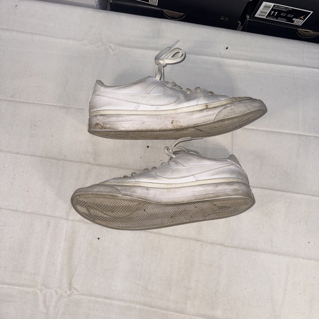 Size 6.5 (GS) - Nike Court Legacy Low Triple White