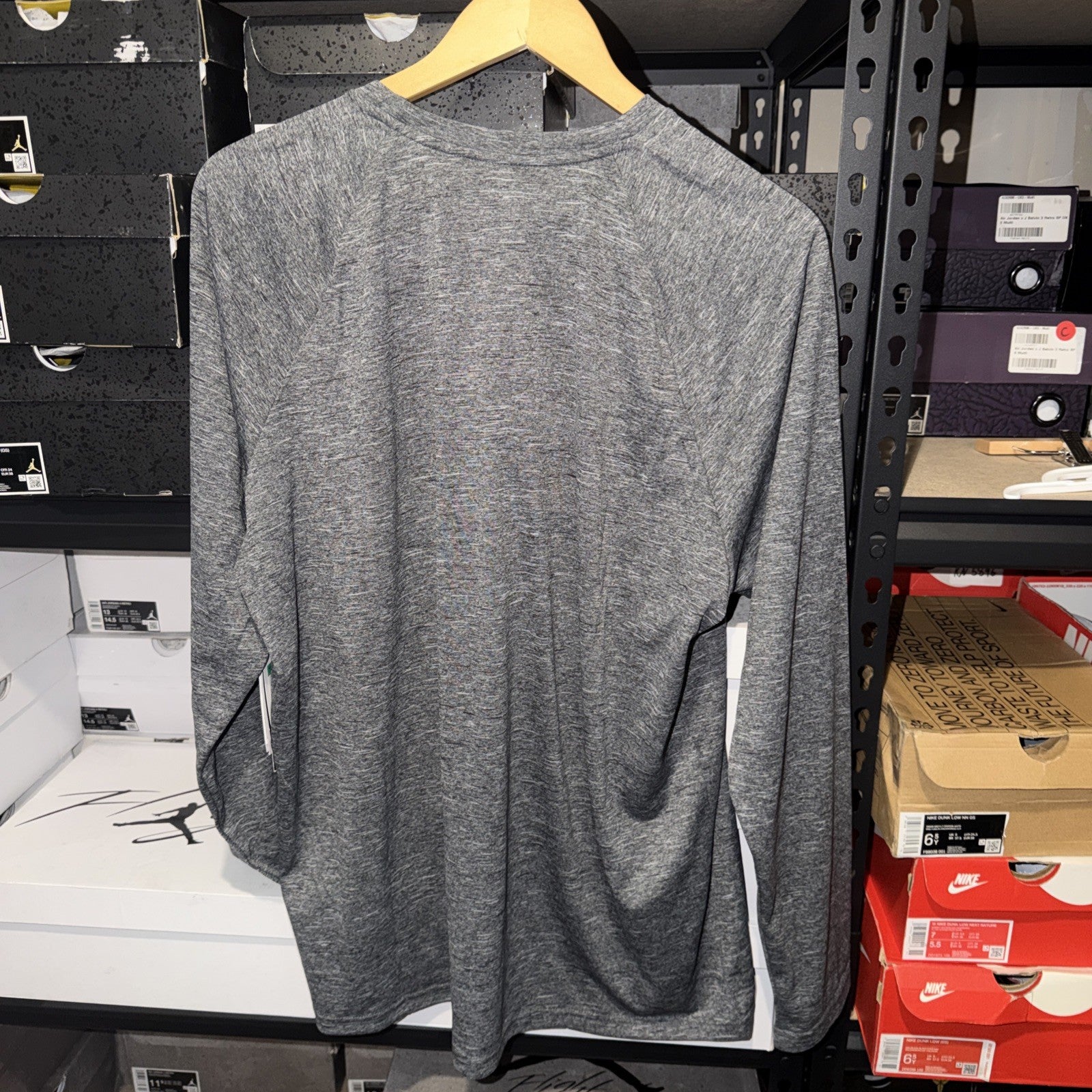 Nike Men Hydroguard Long Sleeve Swim T-Shirt Black NESSA590-001 Size XL 0113