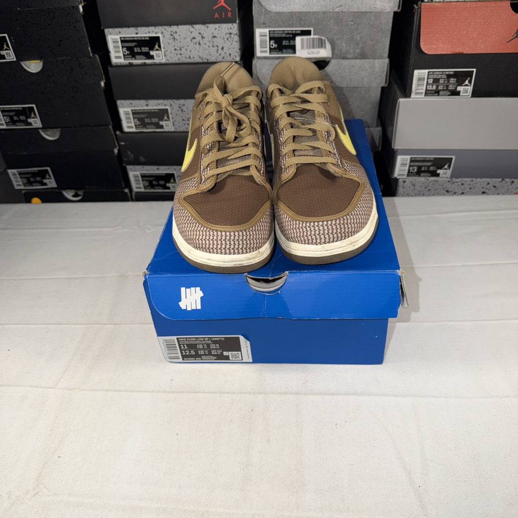 Size 11 - Undefeated x Nike Dunk SP Low Canteen