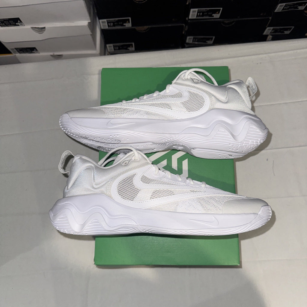 Nike Giannis Immortality 3 Men's Sneakers Triple White, Size 11, DZ7533-102