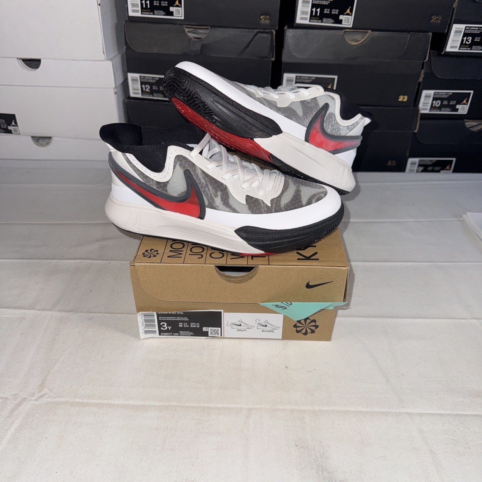 NIKE KYRIE 8 GO GS White/University Red-Black KIDS SIZE 3Y
