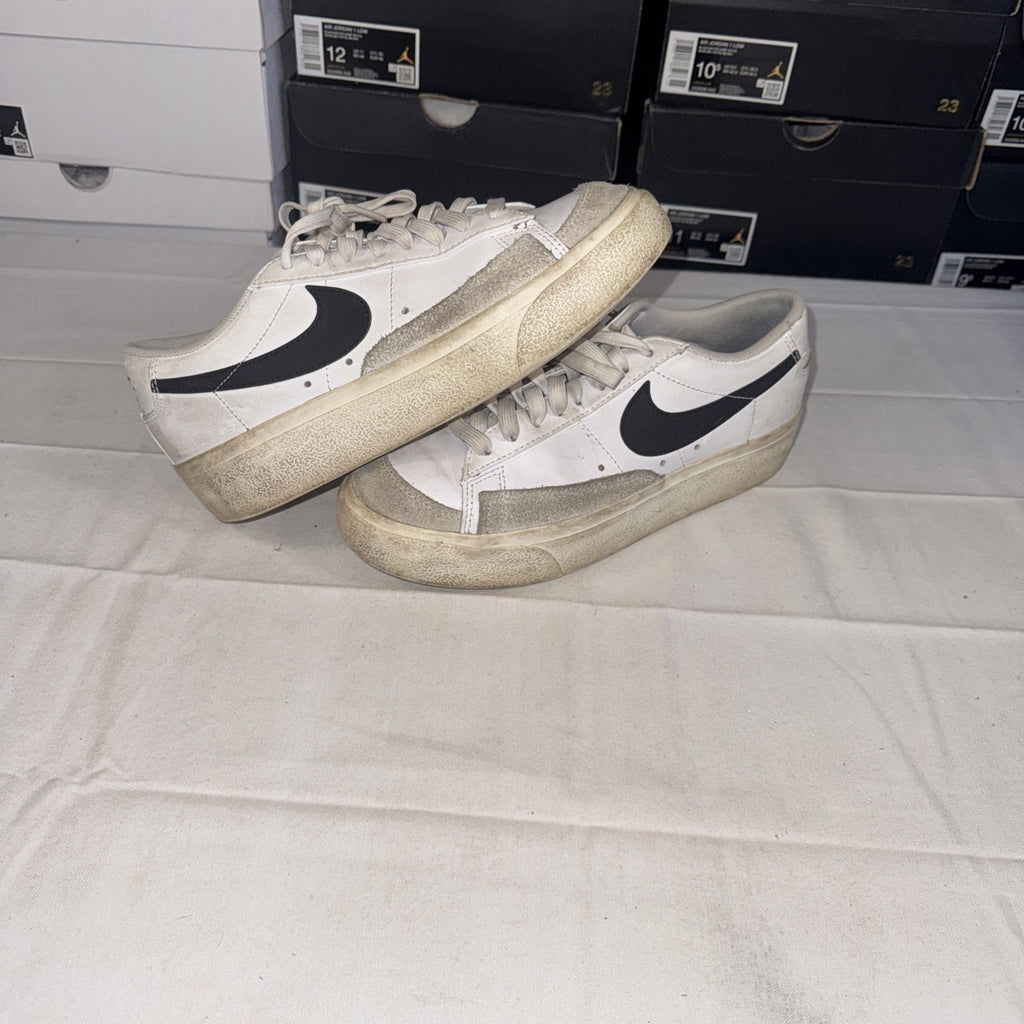 Nike Women's Blazer Low Platform DJ0292-101 Size 7